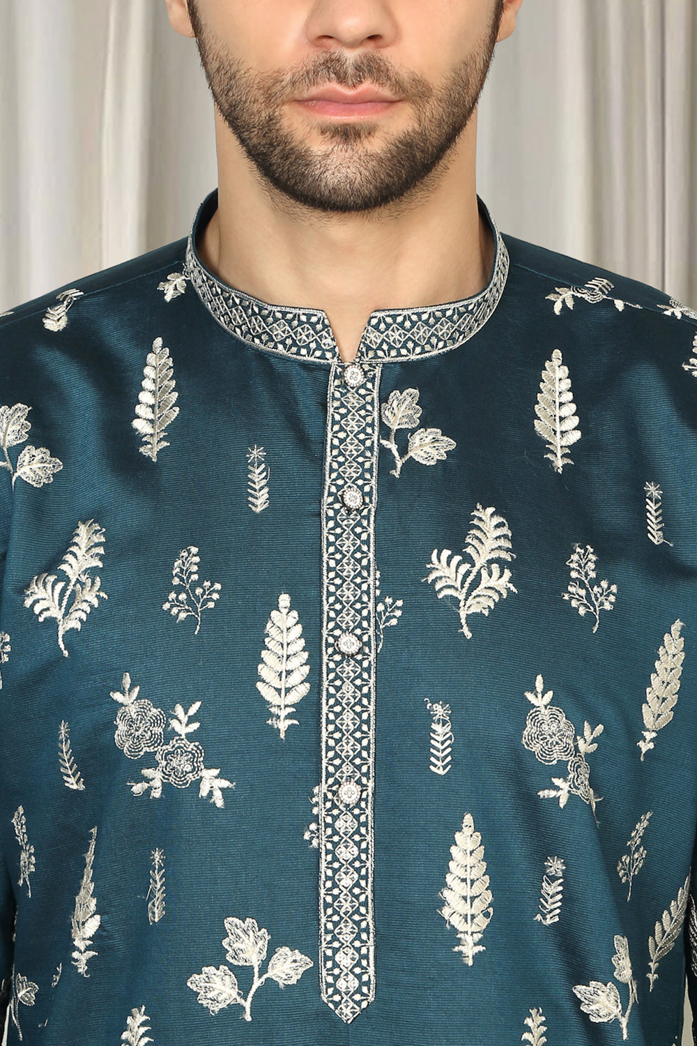 Upwan  Embroidered Kurta Back Elastic Pants
