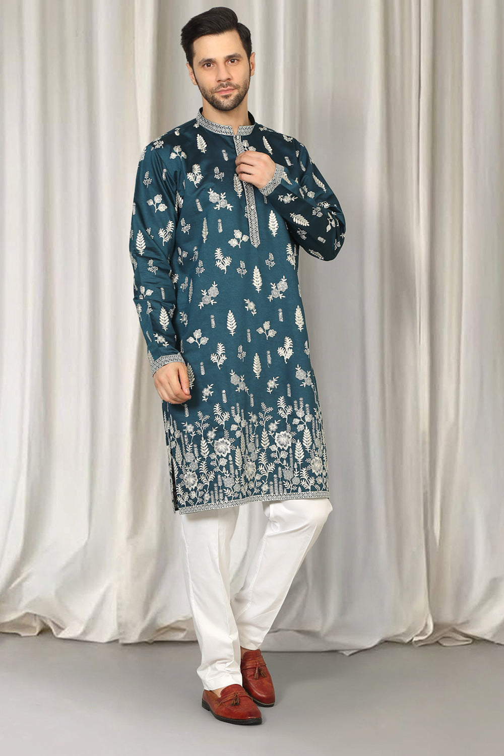 Upwan  Embroidered Kurta Back Elastic Pants